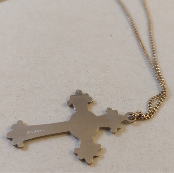 Gold 20/14kgf Cross Pendant Necklace - Picture 11 of 11